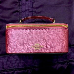 New Pink COACH Makeup Bag (NWOT)